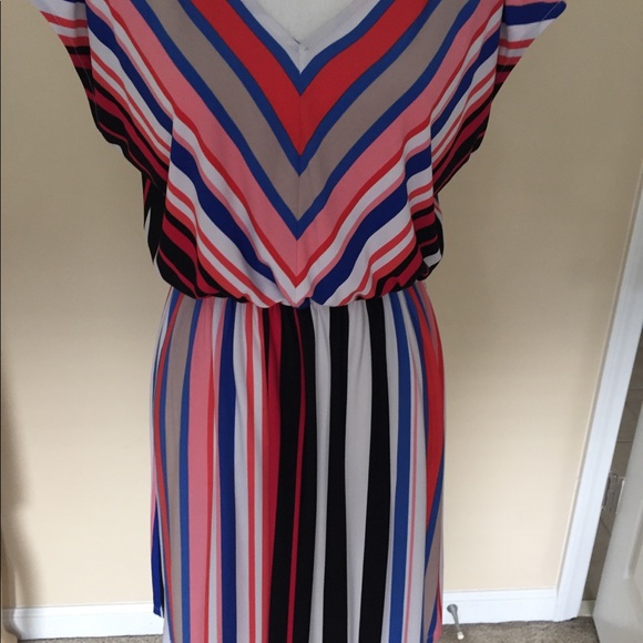 Stripe multi Color Block 👗 - Picture 3 of 6